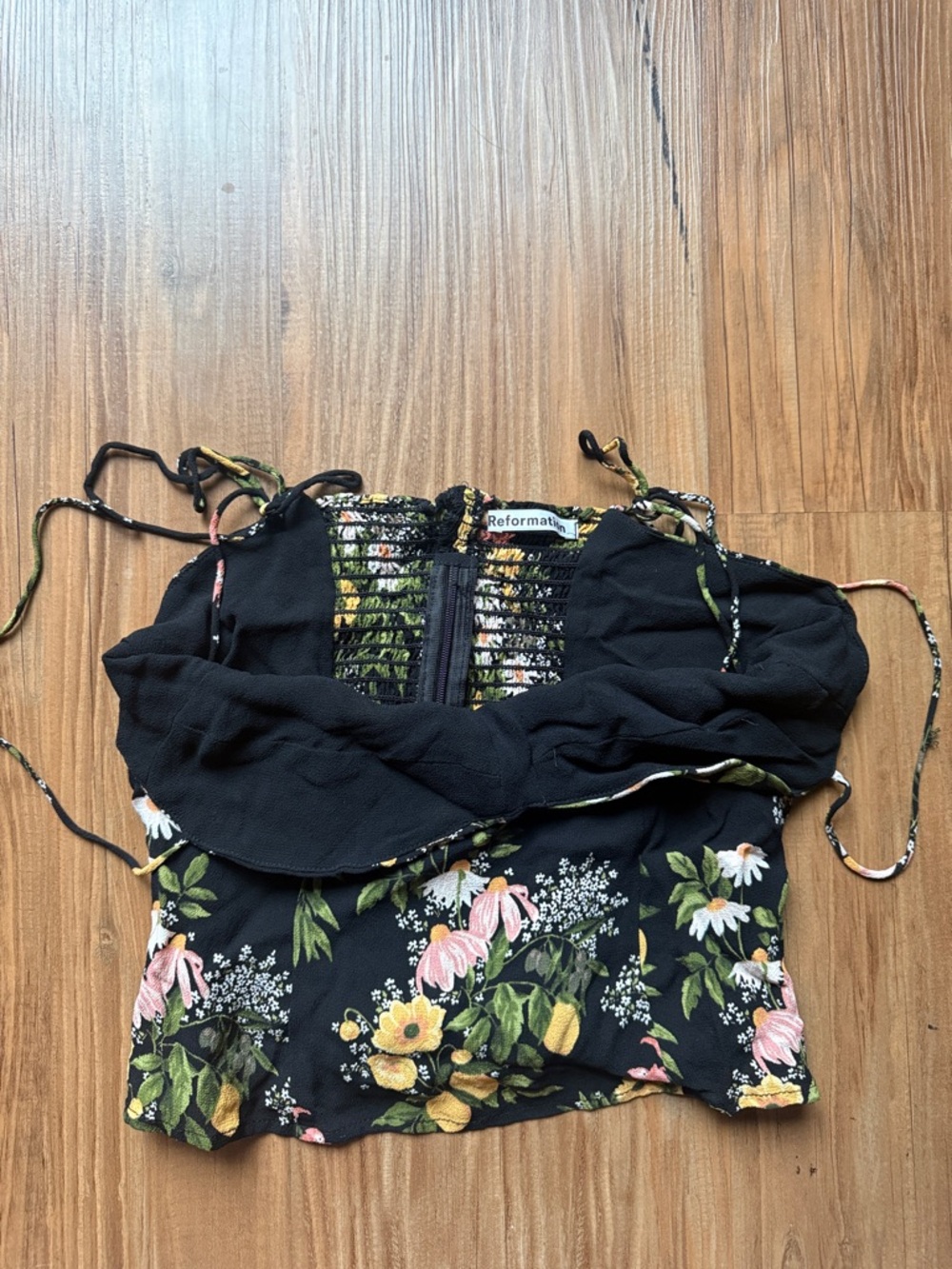 Reformation Liza Top - Size 8 - Picture 3 of 6
